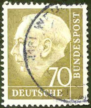 076 Deutsche Bundespost - Wert 70 - Bundespräsident Theodor Heuss